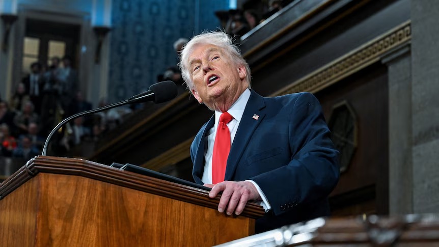 Illustration of rising U.S.-Iran tensions, with symbolic imagery representing a temporary halt in military action and ongoing diplomatic efforts.