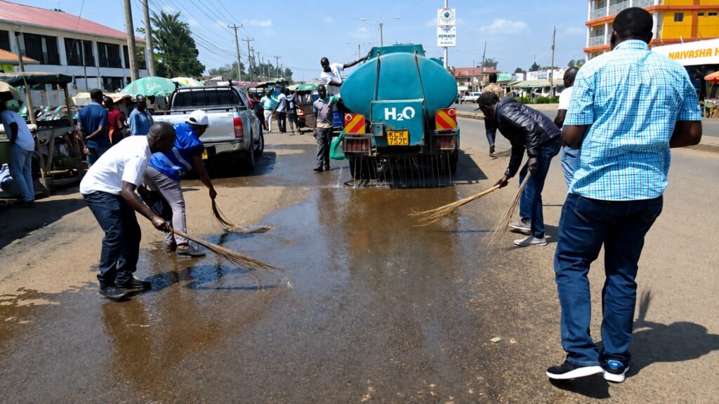 Bungoma residents wash roads ahead of Edwin Sifuna’s homecoming rally