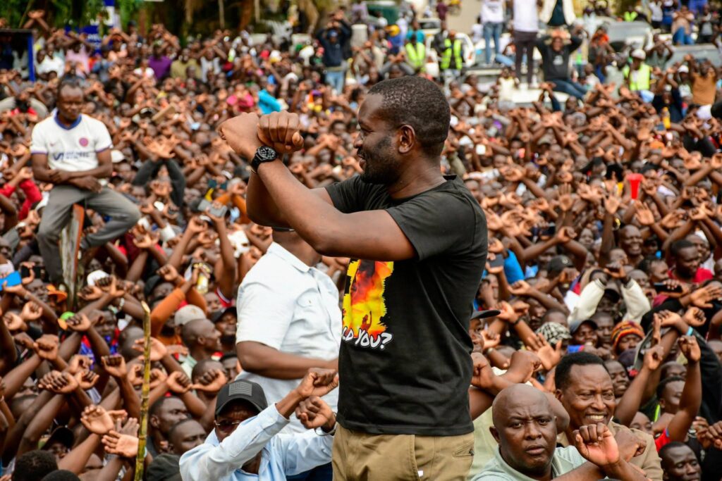 Sifuna takes Linda Mwananchi campaign to Kakamega, seeks Oparanya’s backing