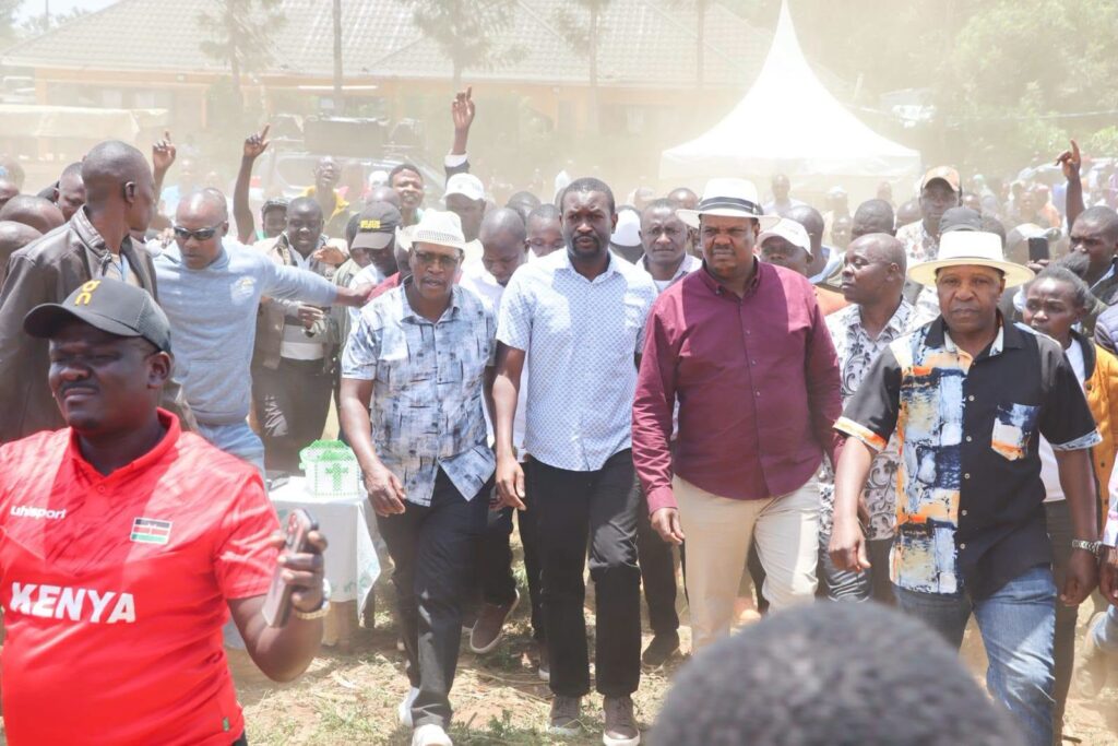 Sifuna receives warm reception in Bumula during Omtatah’s sister’s burial