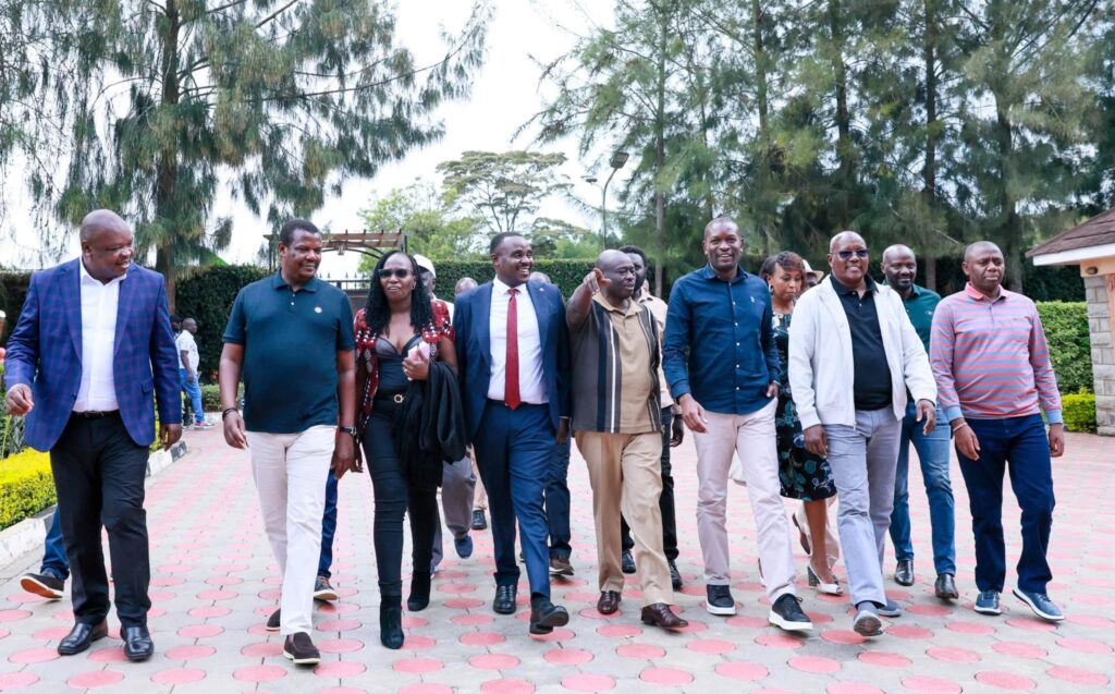 Sifuna leads Linda Mwananchi delegation to Gachagua’s residence